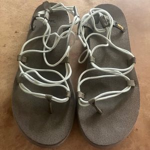 Teva Voya Infinity Sandals